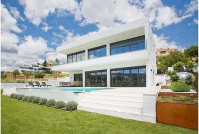 Villa For Sale in Benahavis, Spain
