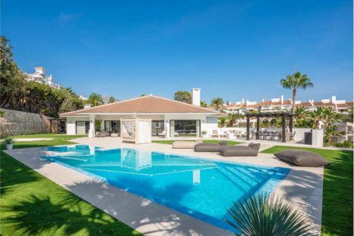 Picture of Villa For Sale in Marbella, Andalusia, Spain