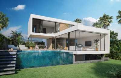 Villa For Sale in Estepona, Spain