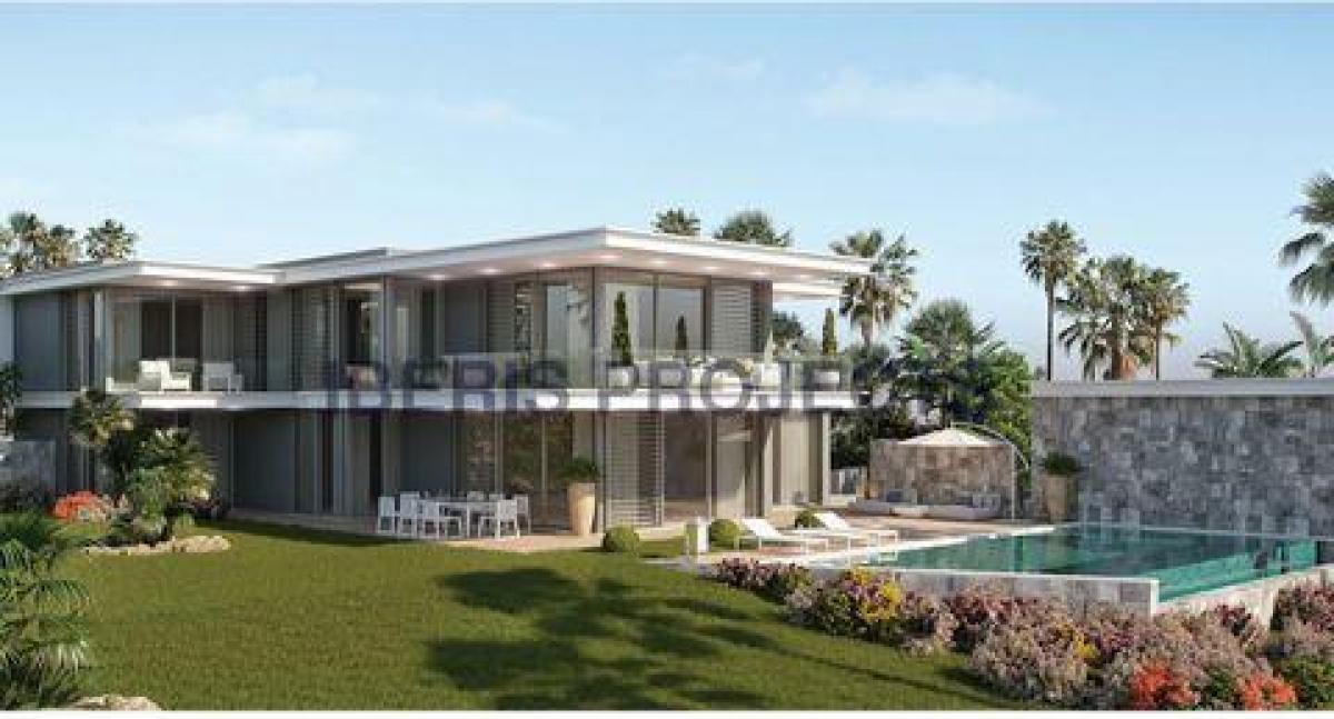 Picture of Villa For Sale in Marbella, Andalusia, Spain