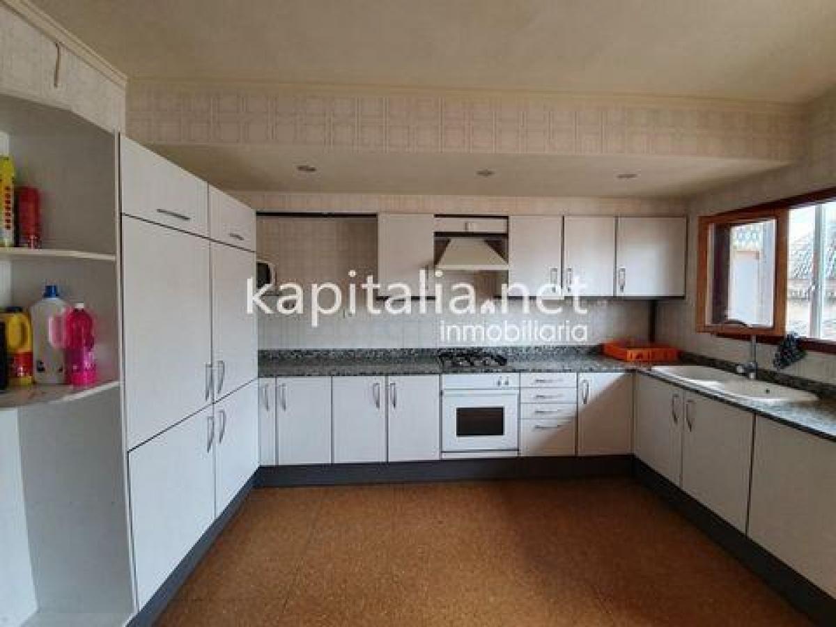 Picture of Condo For Sale in Ontinyent, Valencia, Spain