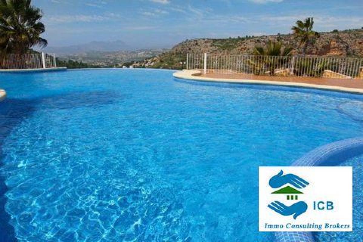 Picture of Condo For Sale in Moraira, Alicante, Spain