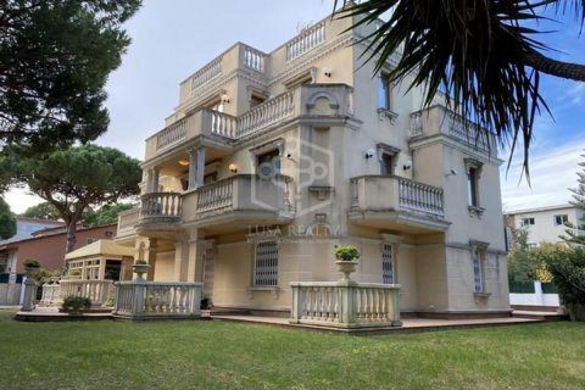 Picture of Villa For Sale in Castelldefels, Barcelona, Spain