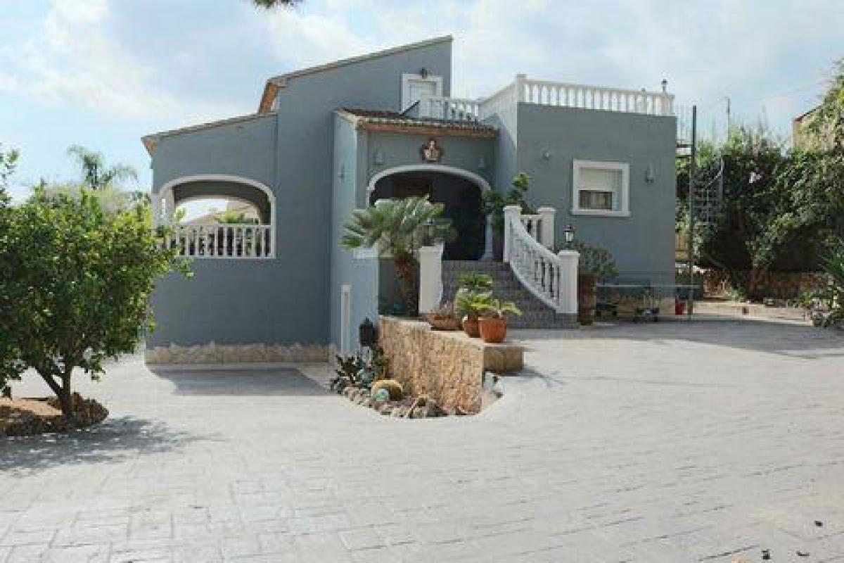 Picture of Villa For Sale in Moraira, Alicante, Spain