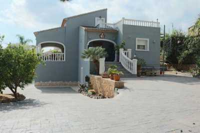 Villa For Sale in