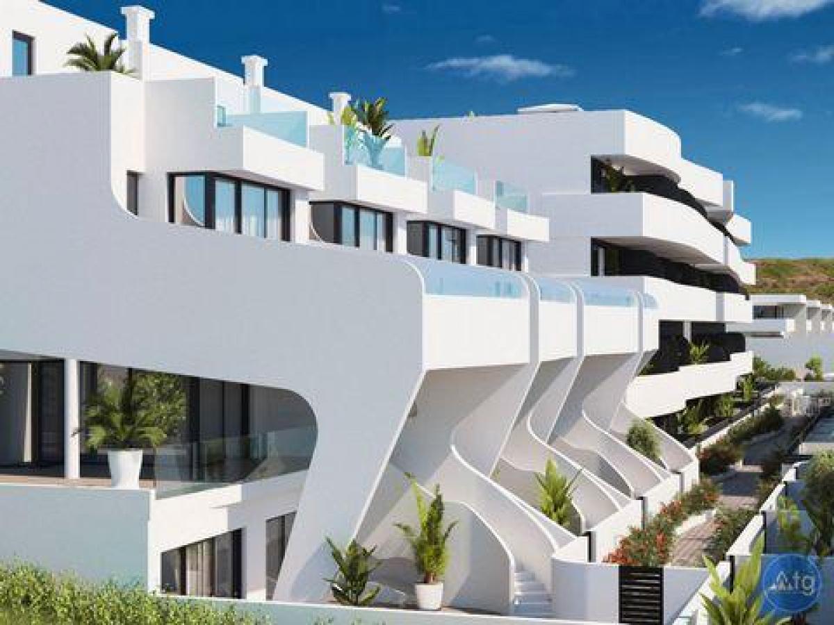 Picture of Villa For Sale in Guardamar Del Segura, Alicante, Spain