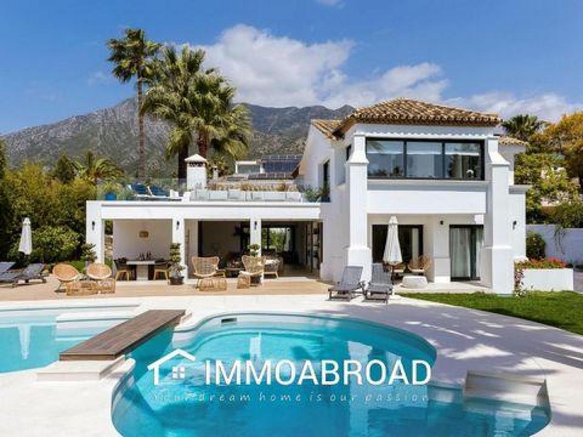 Picture of Villa For Sale in Marbella, Andalusia, Spain