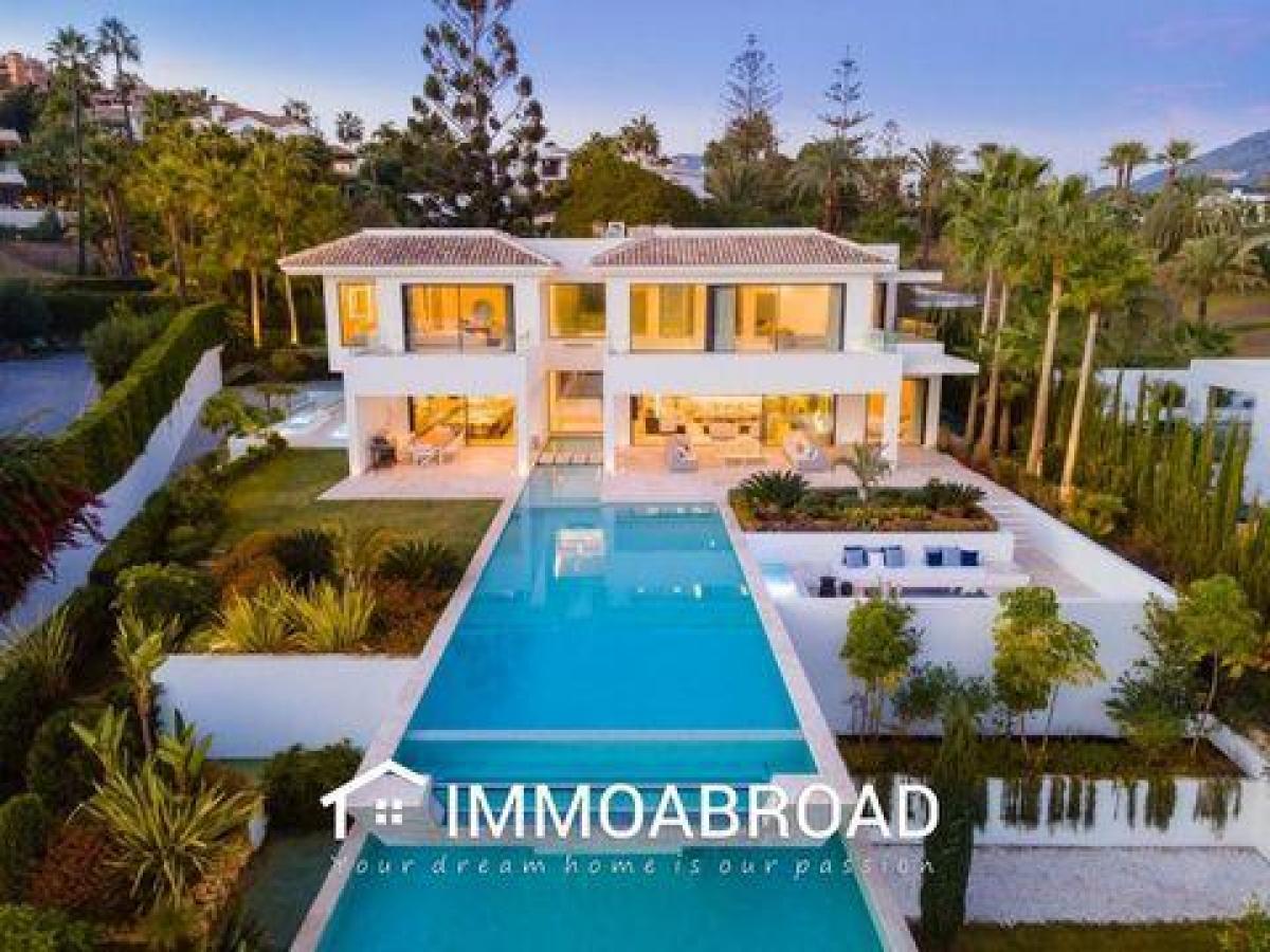Picture of Villa For Sale in Marbella, Andalusia, Spain