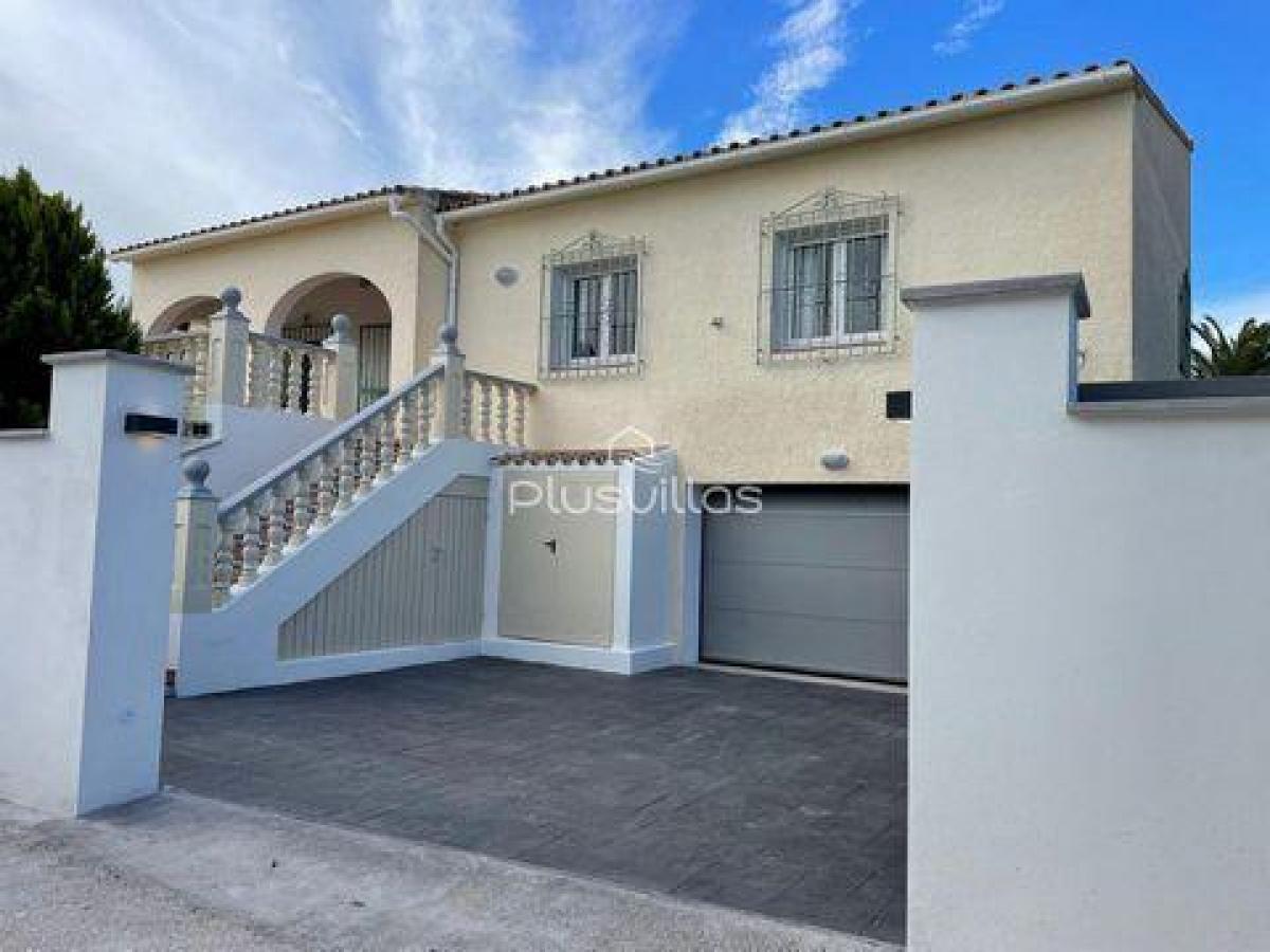 Picture of Villa For Sale in Calpe, Alicante, Spain