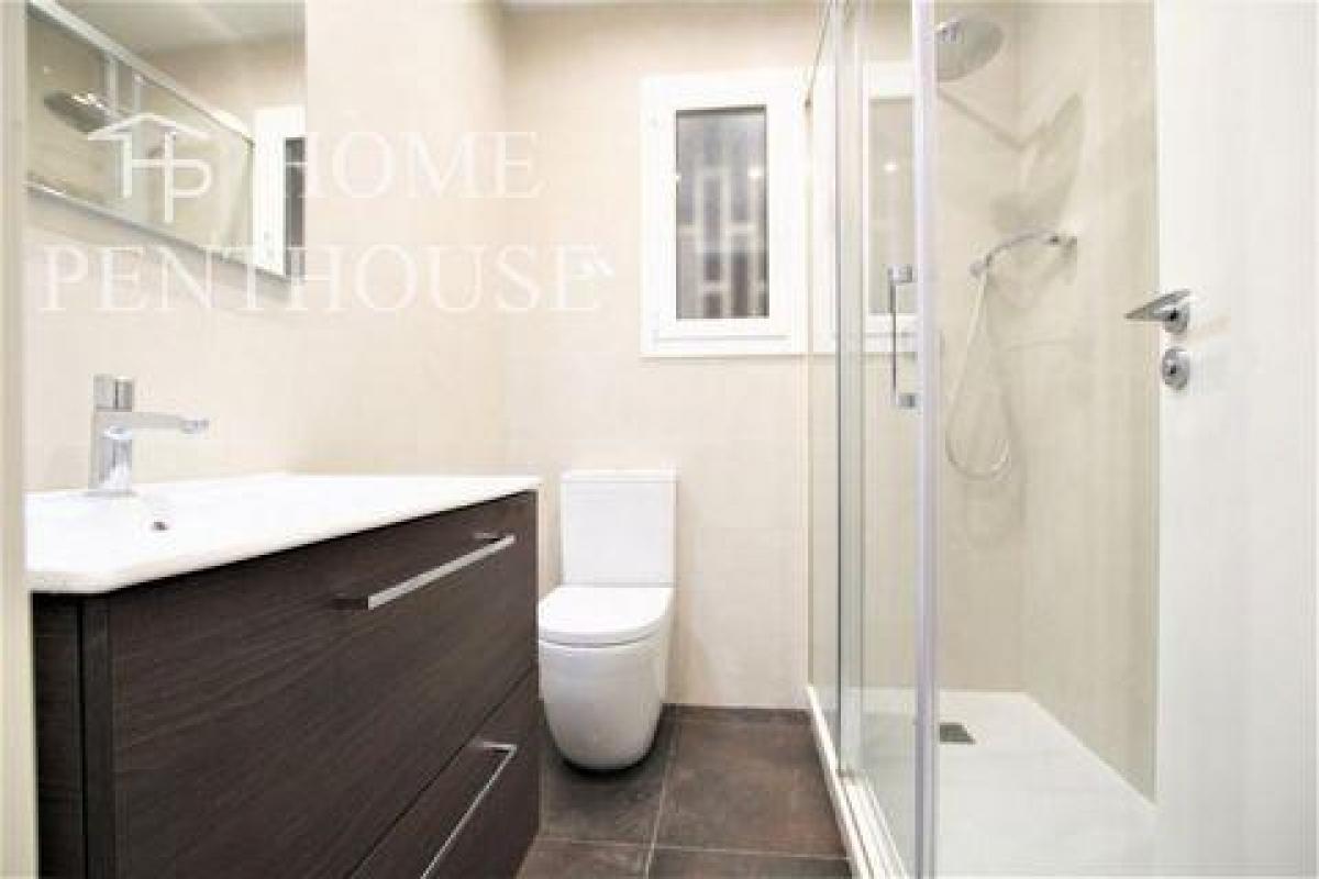 Picture of Condo For Sale in Barcelona, Barcelona, Spain
