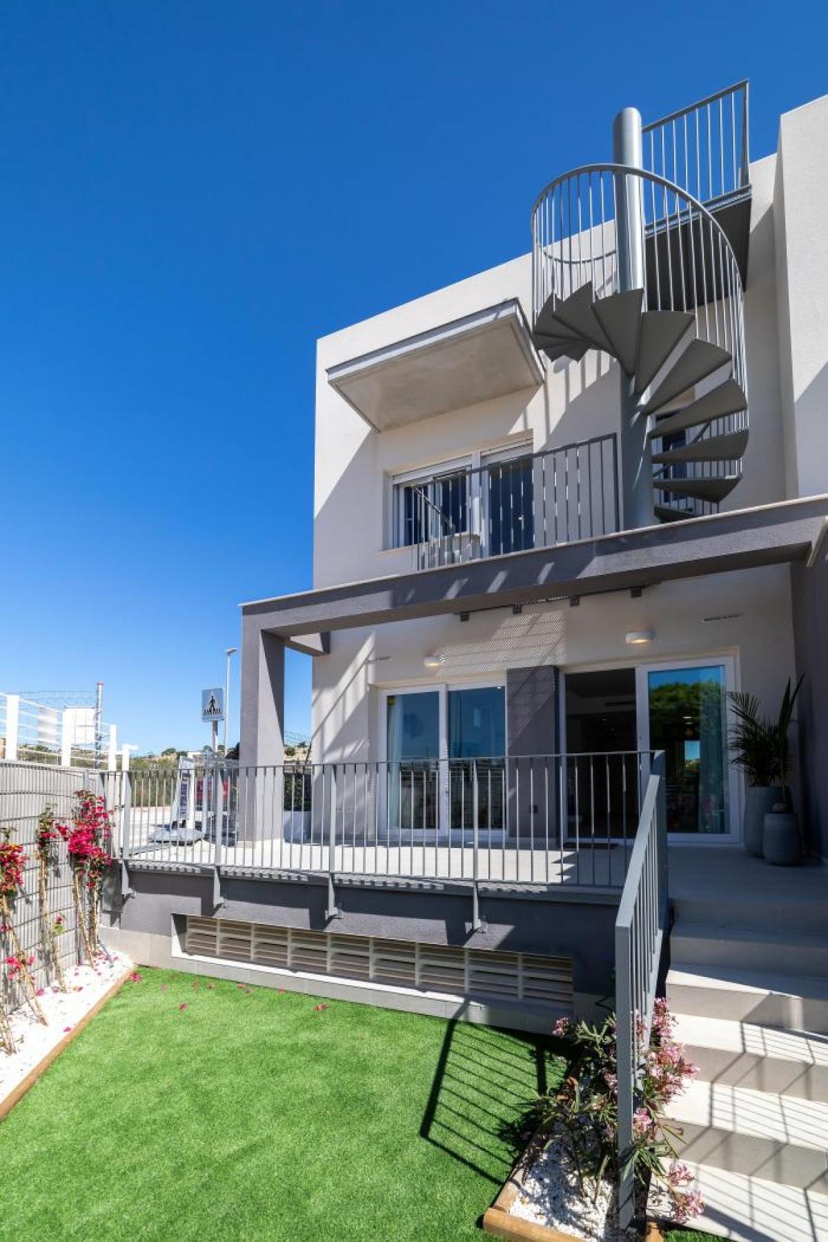 Picture of Home For Sale in Elche, Alicante, Spain