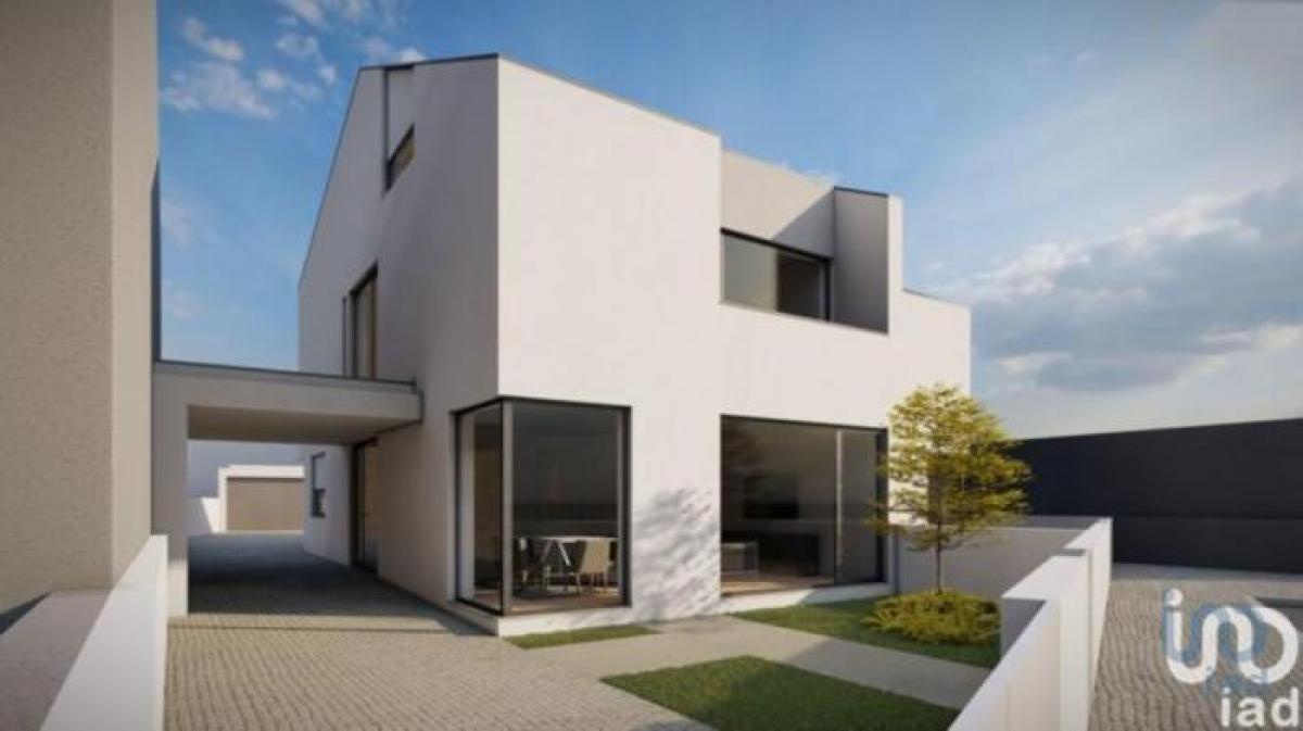 Picture of Home For Sale in Aveiro, Beira, Portugal