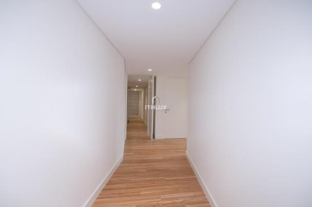 Picture of Multi-Family Home For Sale in Lisboa, Lisboa, Portugal