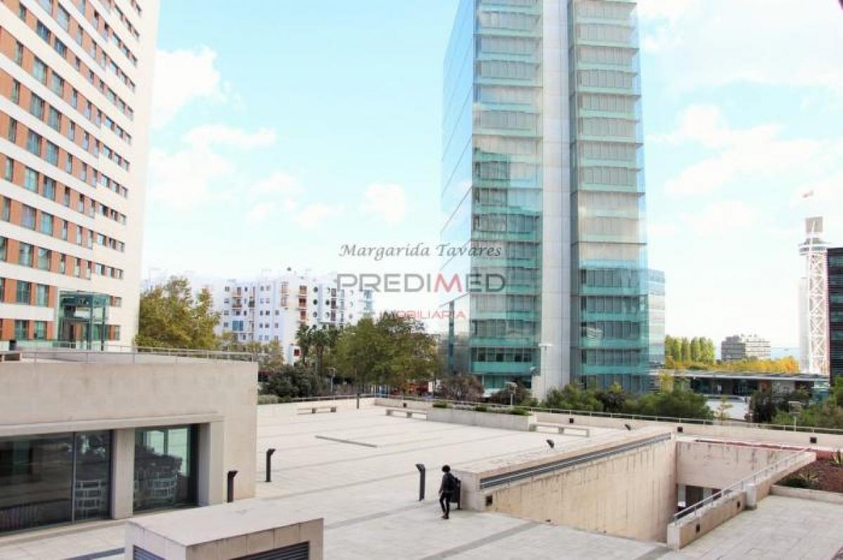 Picture of Office For Sale in Lisboa, Lisboa, Portugal