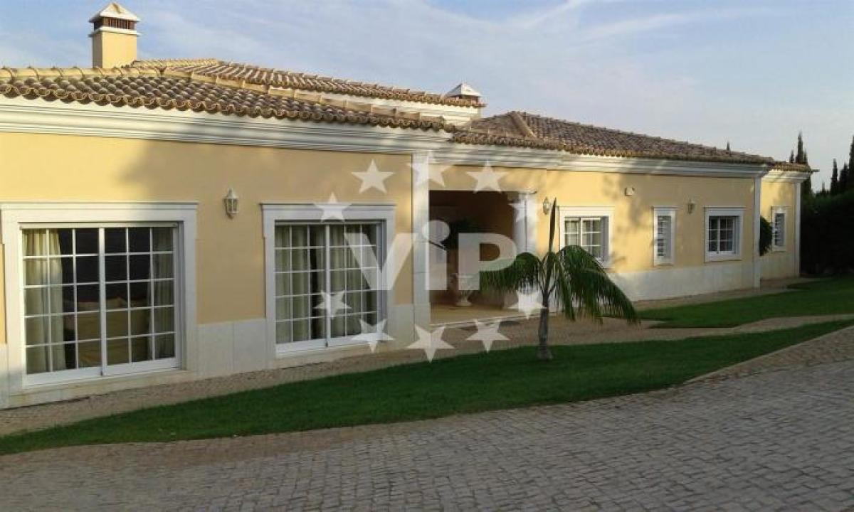 Picture of Villa For Sale in Moncarapacho, Algarve, Portugal