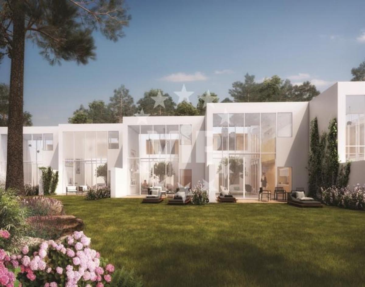 Picture of Home For Sale in Vilamoura, Algarve, Portugal