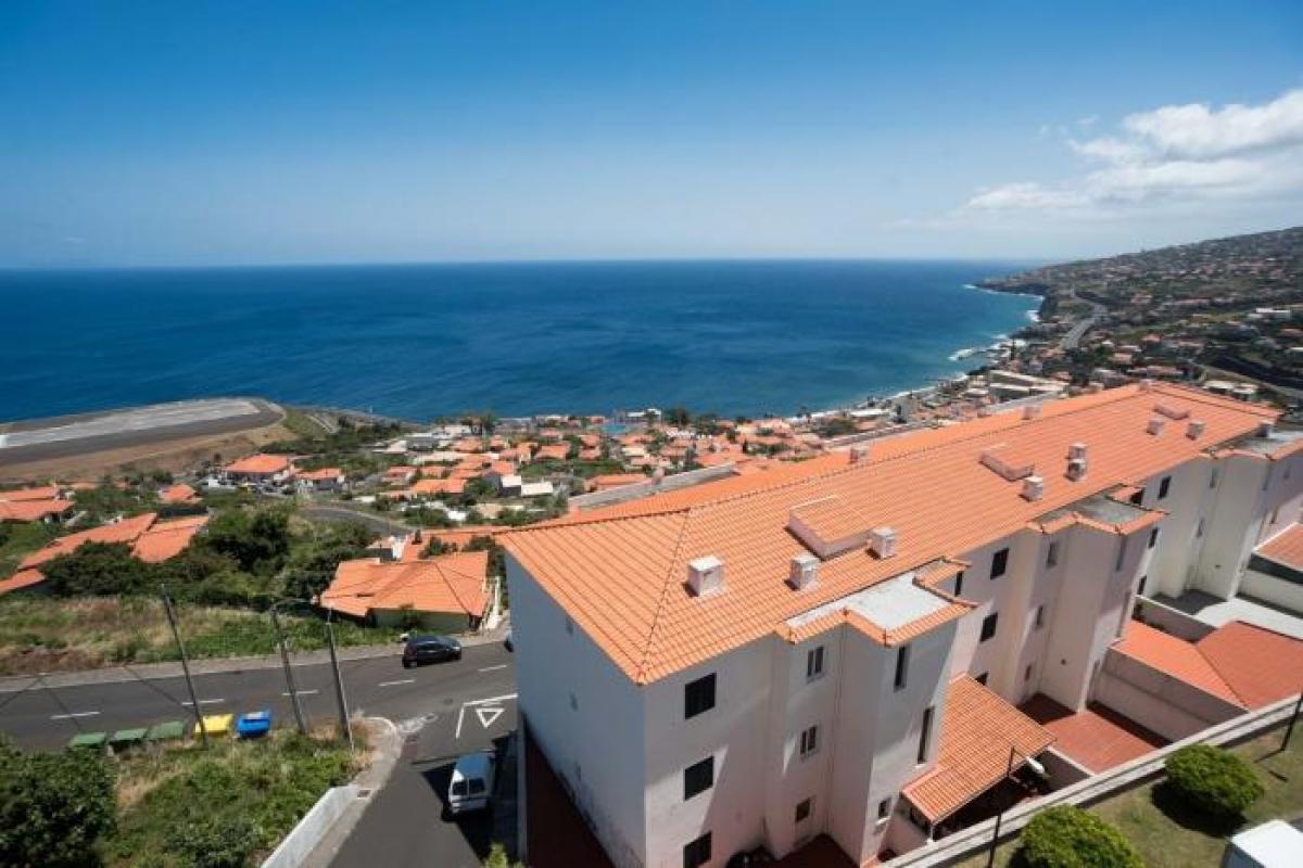 Picture of Apartment For Sale in Santa Cruz, Madeira, Portugal