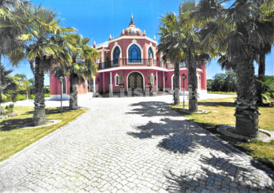 Home For Sale in Quarteira, Portugal