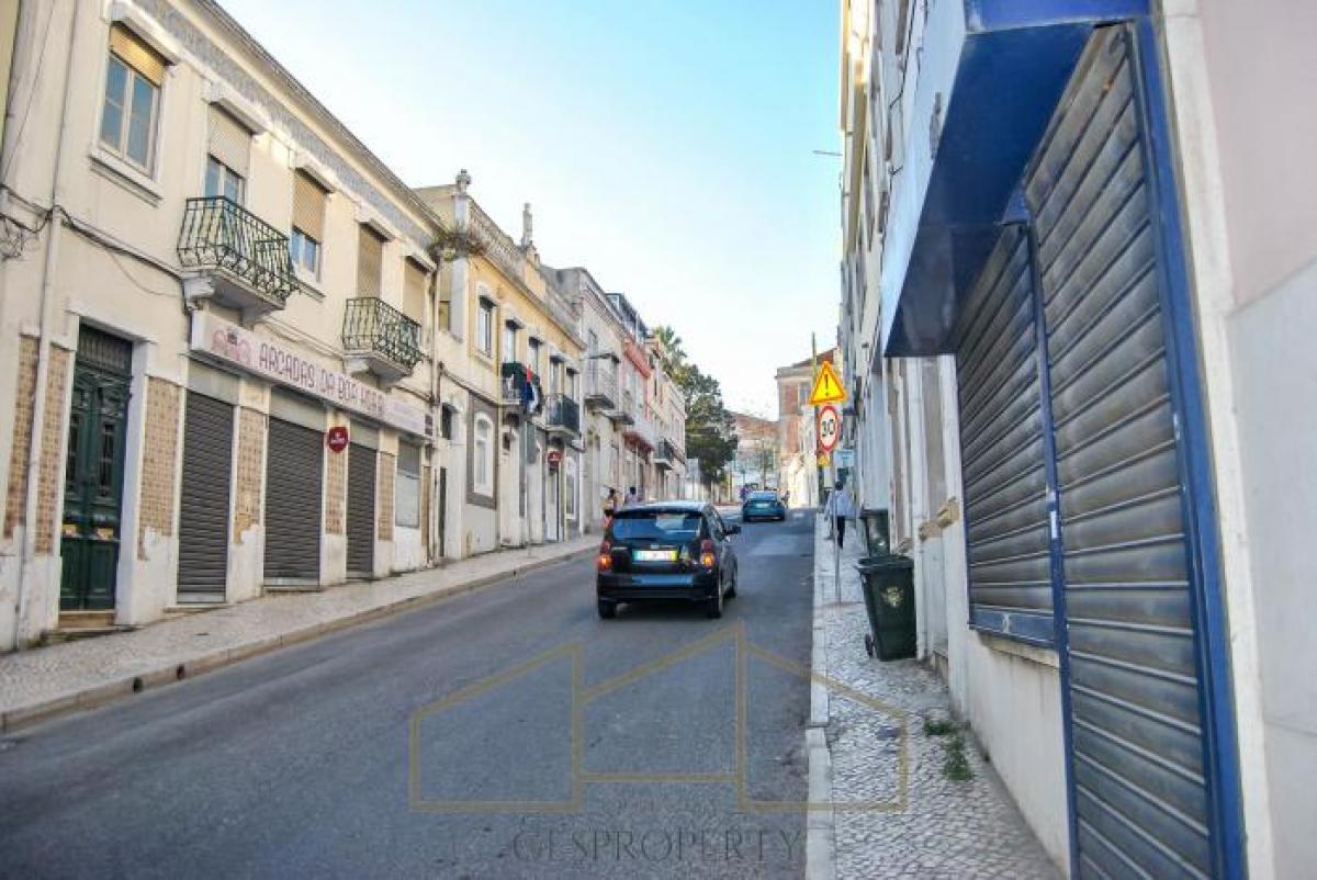 Picture of Office For Sale in Lisboa, Lisboa, Portugal