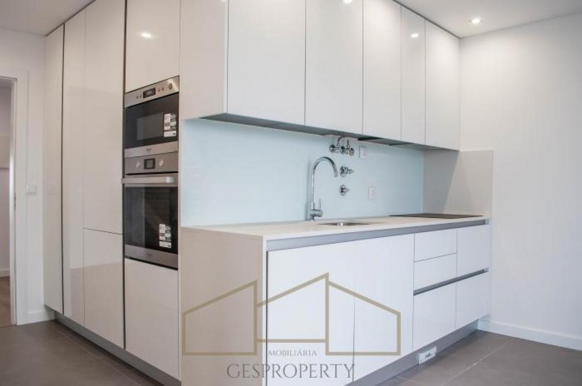 Picture of Apartment For Sale in Seixal, Madeira, Portugal