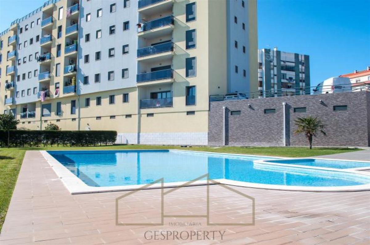 Picture of Apartment For Sale in Seixal, Madeira, Portugal