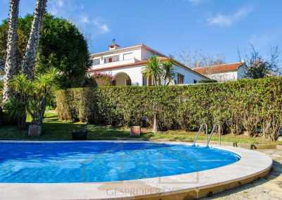 Villa For Sale in Sintra, Portugal
