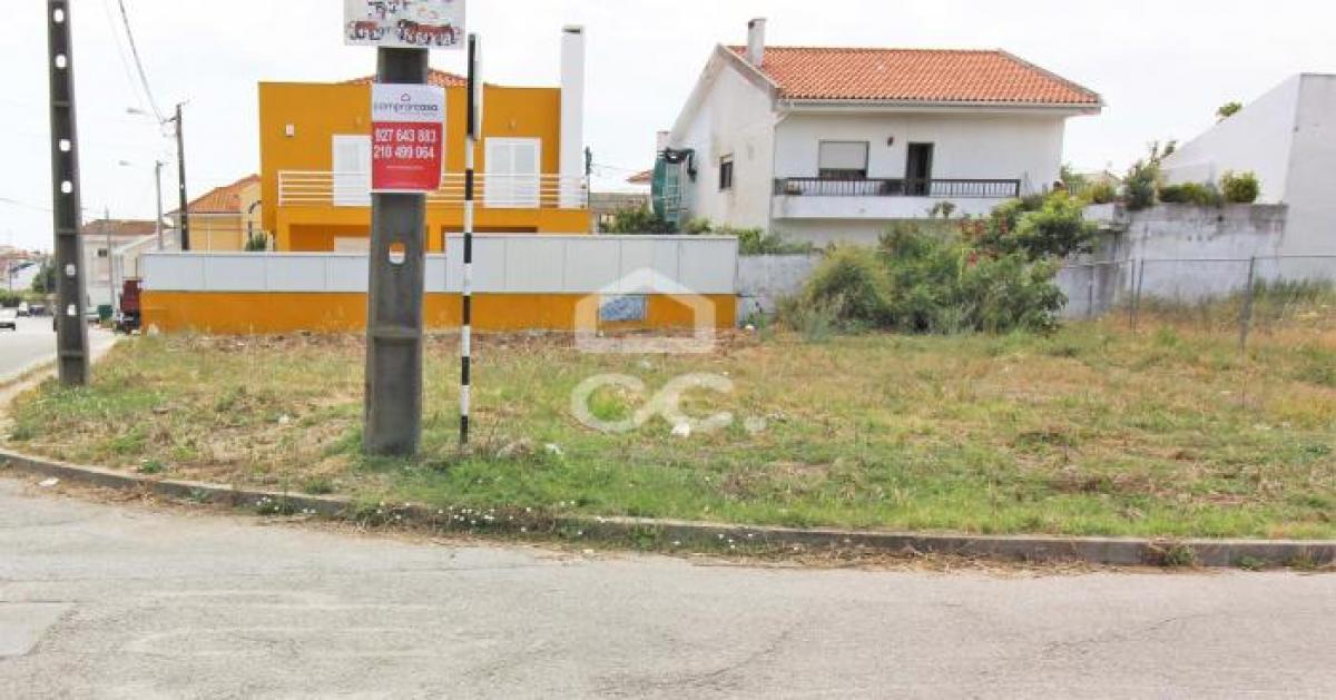 Picture of Residential Land For Sale in Seixal, Madeira, Portugal