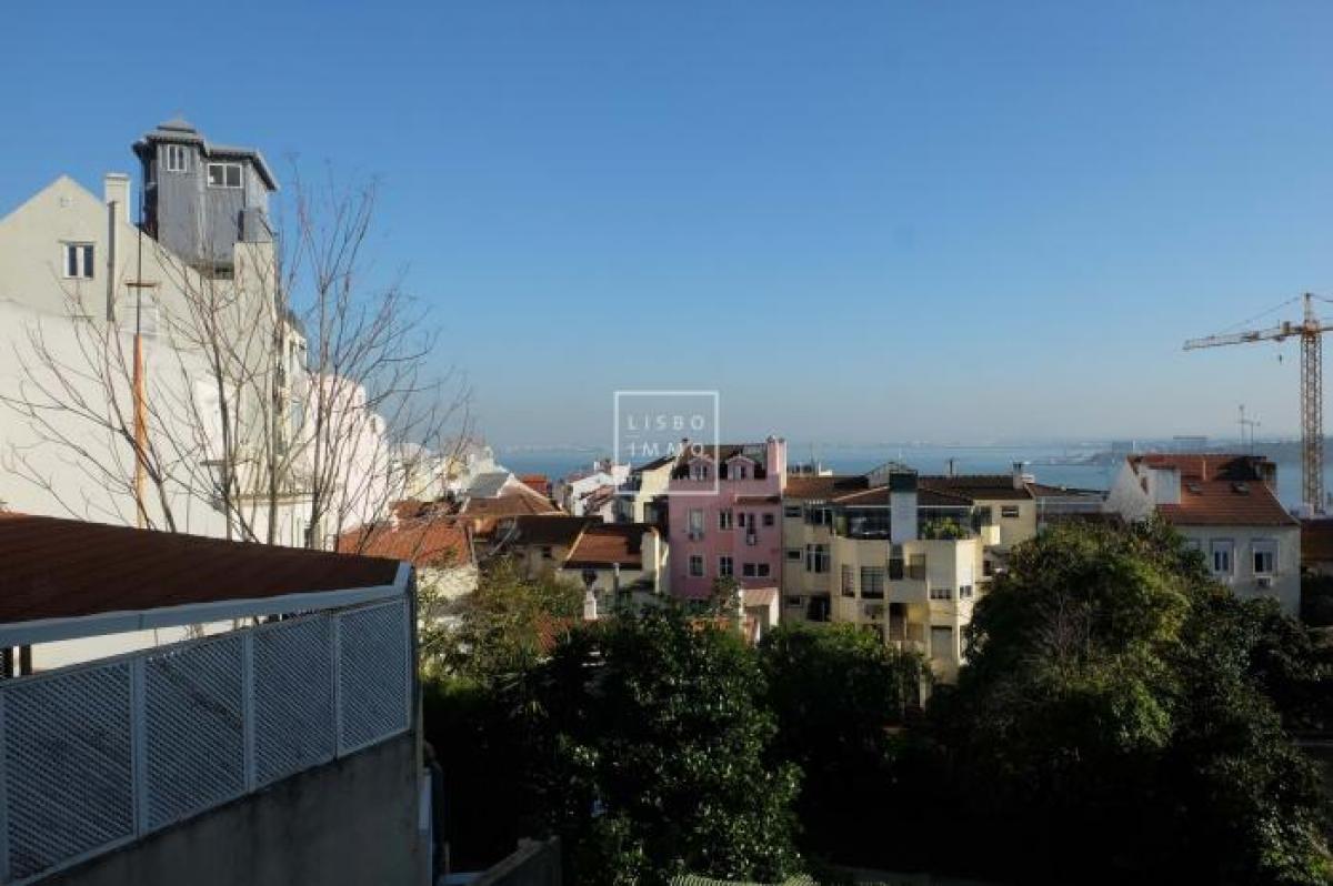 Picture of Home For Sale in Lisboa, Lisboa, Portugal