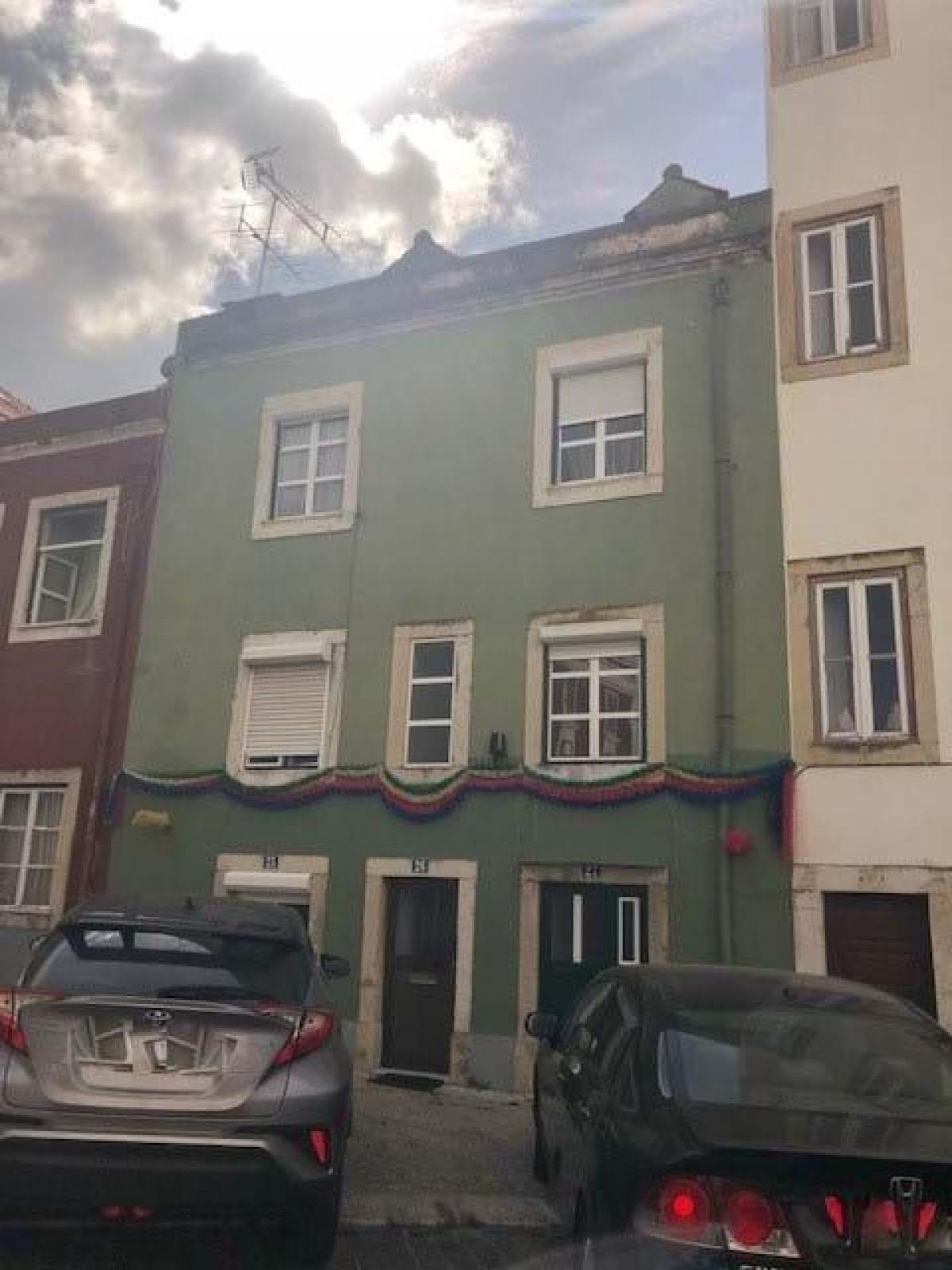Picture of Multi-Family Home For Sale in Lisboa, Lisboa, Portugal