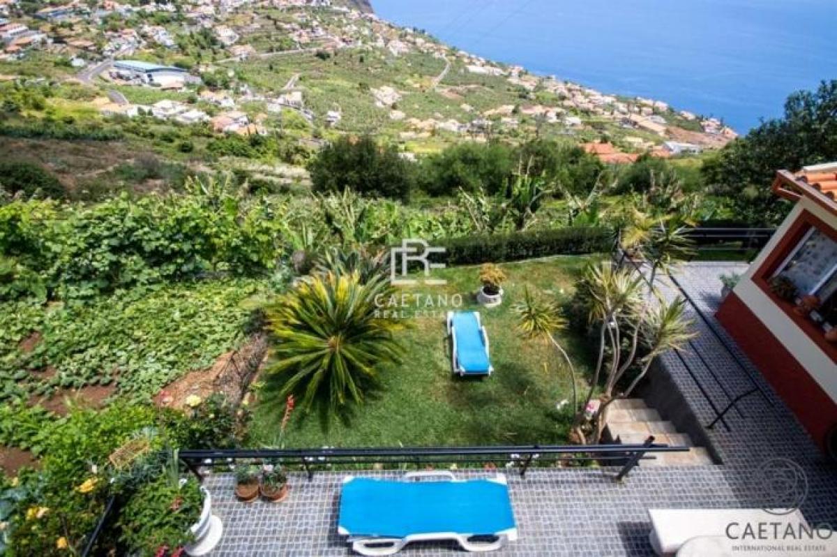 Picture of Villa For Sale in Calheta, Madeira, Portugal