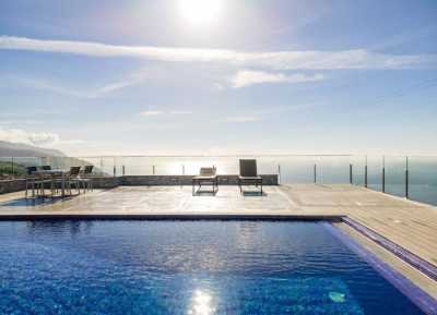 Villa For Sale in Ponta do Sol, Portugal