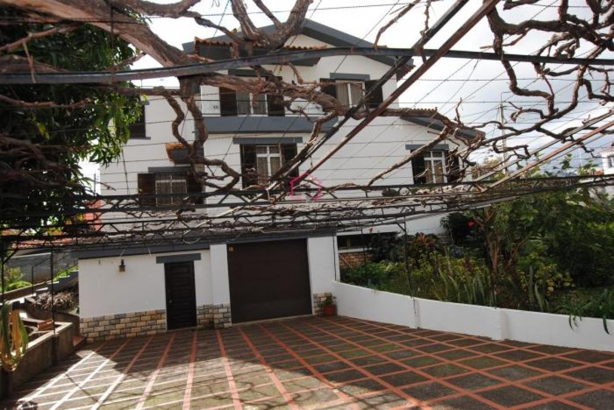Picture of Villa For Sale in Funchal, Madeira, Portugal