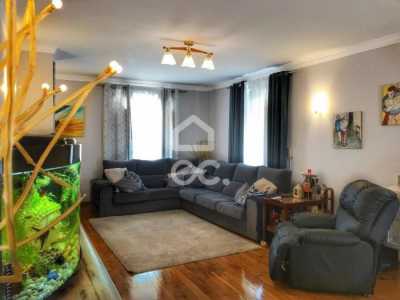 Villa For Sale in Caldas Da Rainha, Portugal