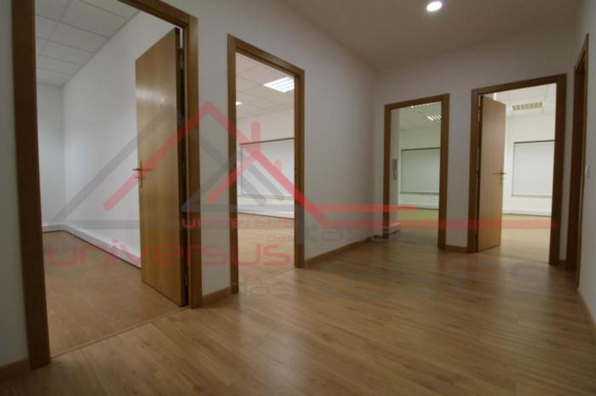 Picture of Office For Rent in Palmela, Sterea Ellas-Évvoia, Portugal