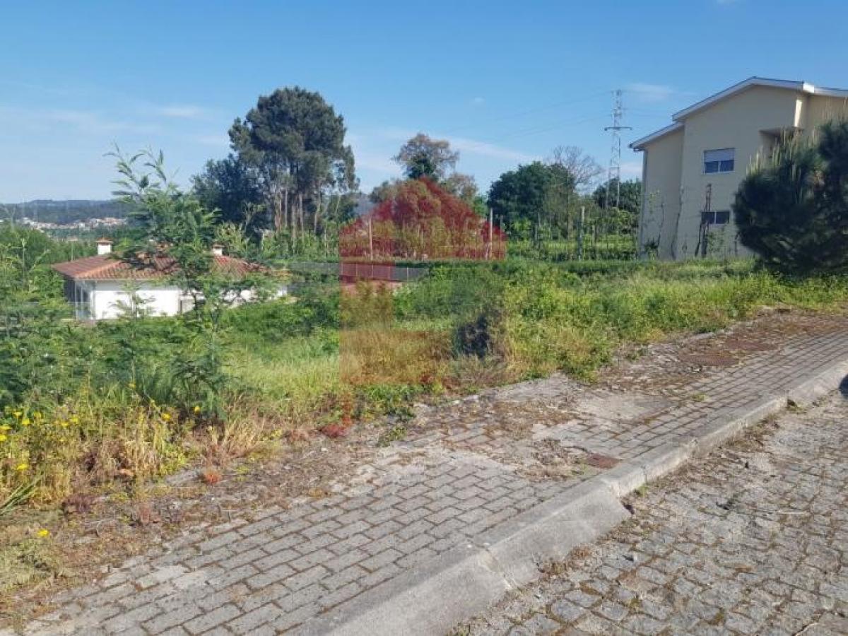 Picture of Residential Land For Sale in Braga, Entre-Douro-e-Minho, Portugal