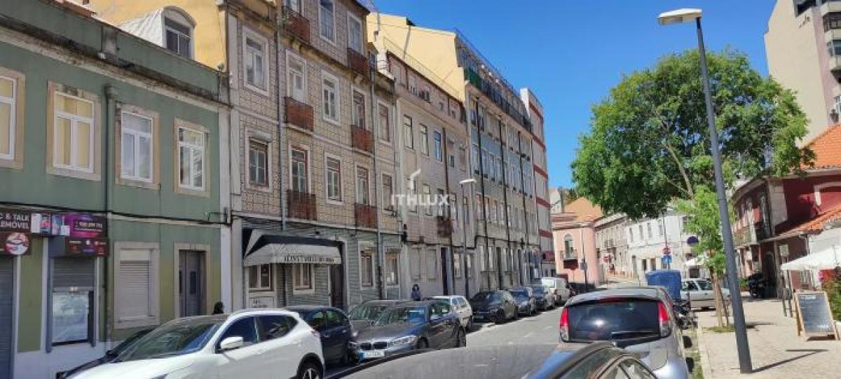 Picture of Multi-Family Home For Sale in Lisboa, Lisboa, Portugal