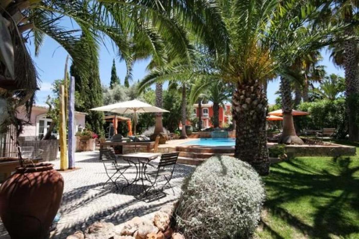 Picture of Villa For Sale in Almancil, Algarve, Portugal