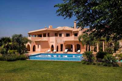 Villa For Sale in Silves, Portugal