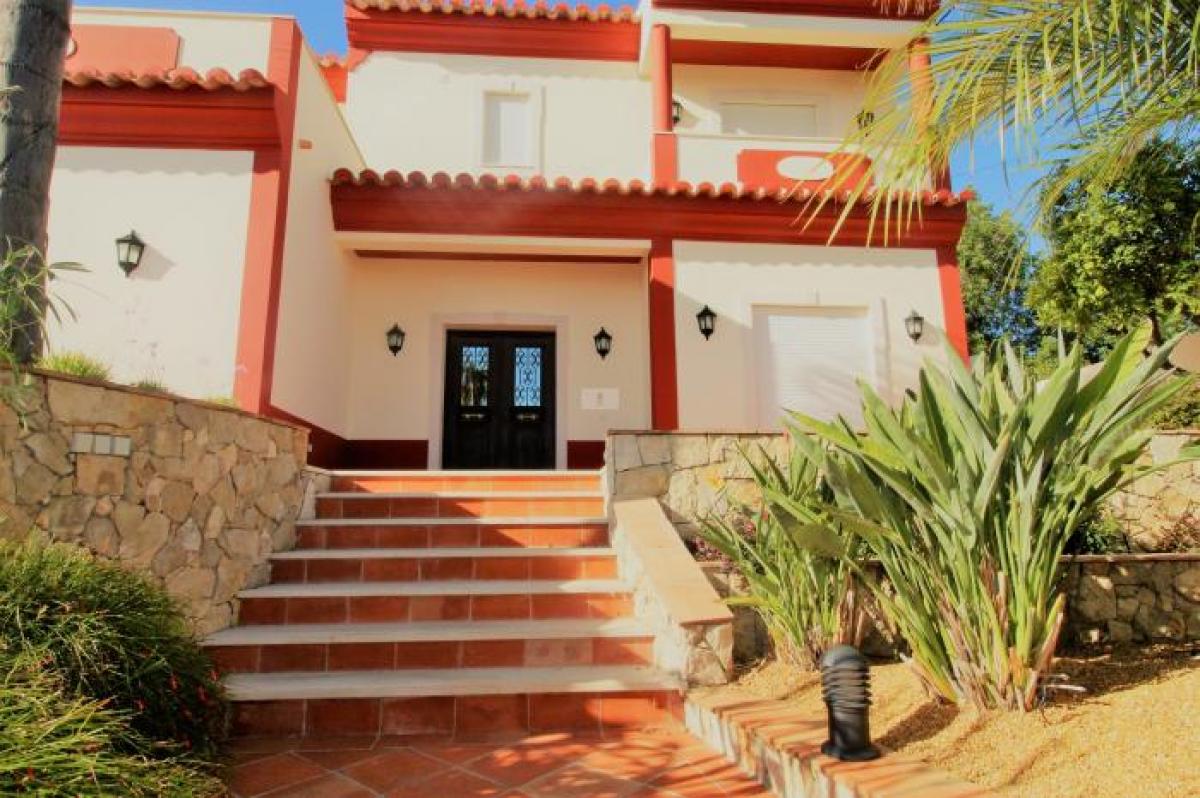 Picture of Villa For Sale in Faro, Algarve, Portugal