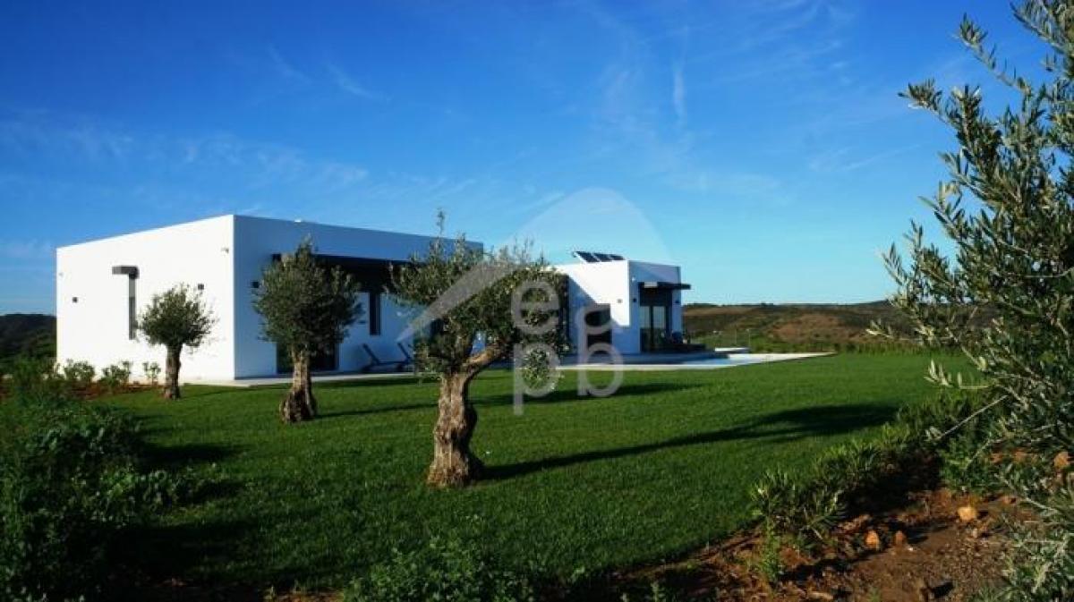 Picture of Villa For Sale in Castro Marim, Faro, Portugal