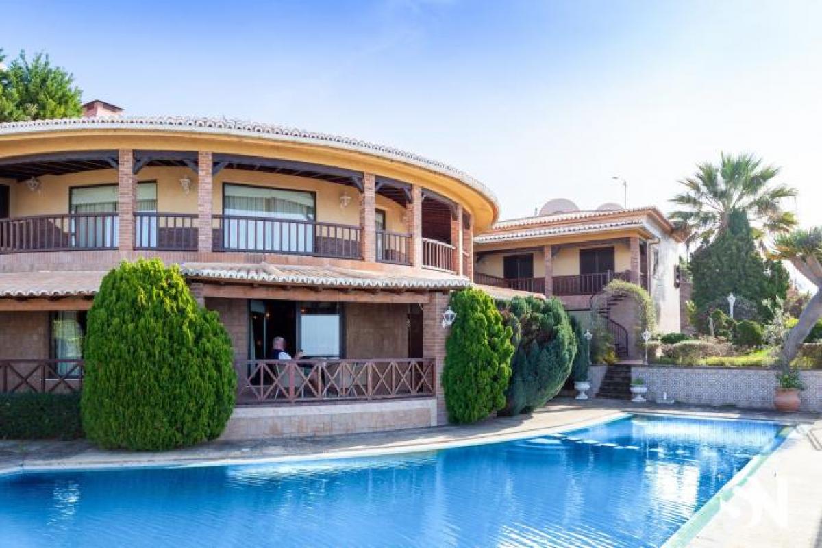 Picture of Villa For Sale in Funchal, Madeira, Portugal