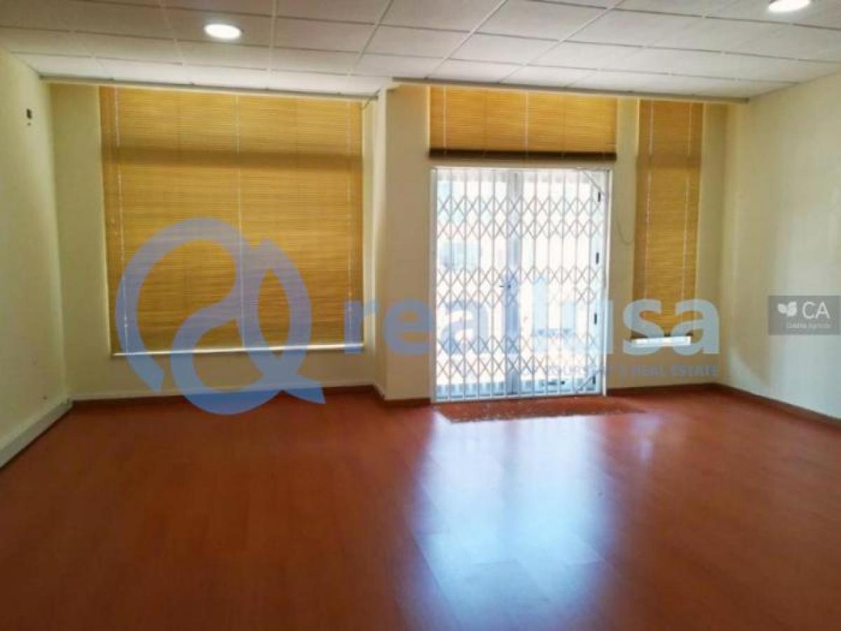 Picture of Retail For Sale in Vila Nova De Gaia, Eastern Tobago, Portugal