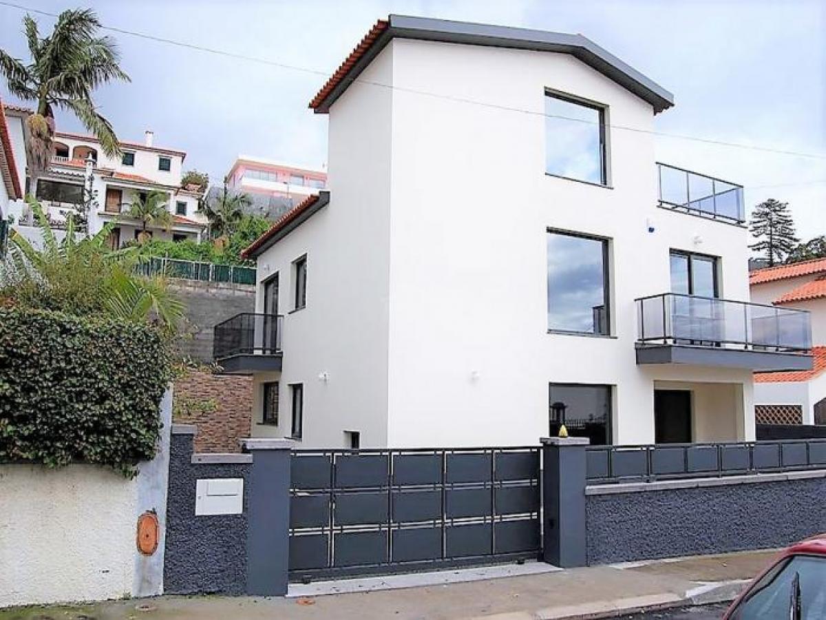 Picture of Villa For Sale in Funchal, Madeira, Portugal
