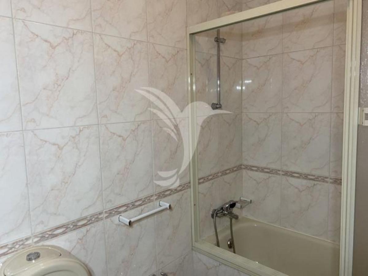 Picture of Apartment For Sale in Aveiro, Beira, Portugal