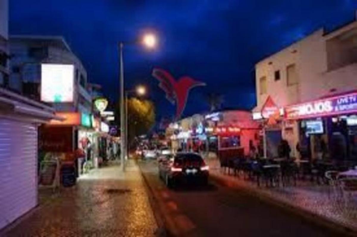 Picture of Retail For Sale in Albufeira, Algarve, Portugal