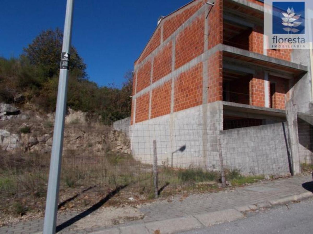 Picture of Residential Land For Sale in Braga, Entre-Douro-e-Minho, Portugal