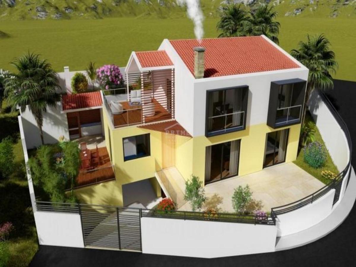 Picture of Villa For Sale in Santa Cruz, Madeira, Portugal