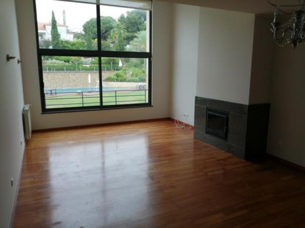 Picture of Apartment For Sale in Cascais, Estremadura, Portugal