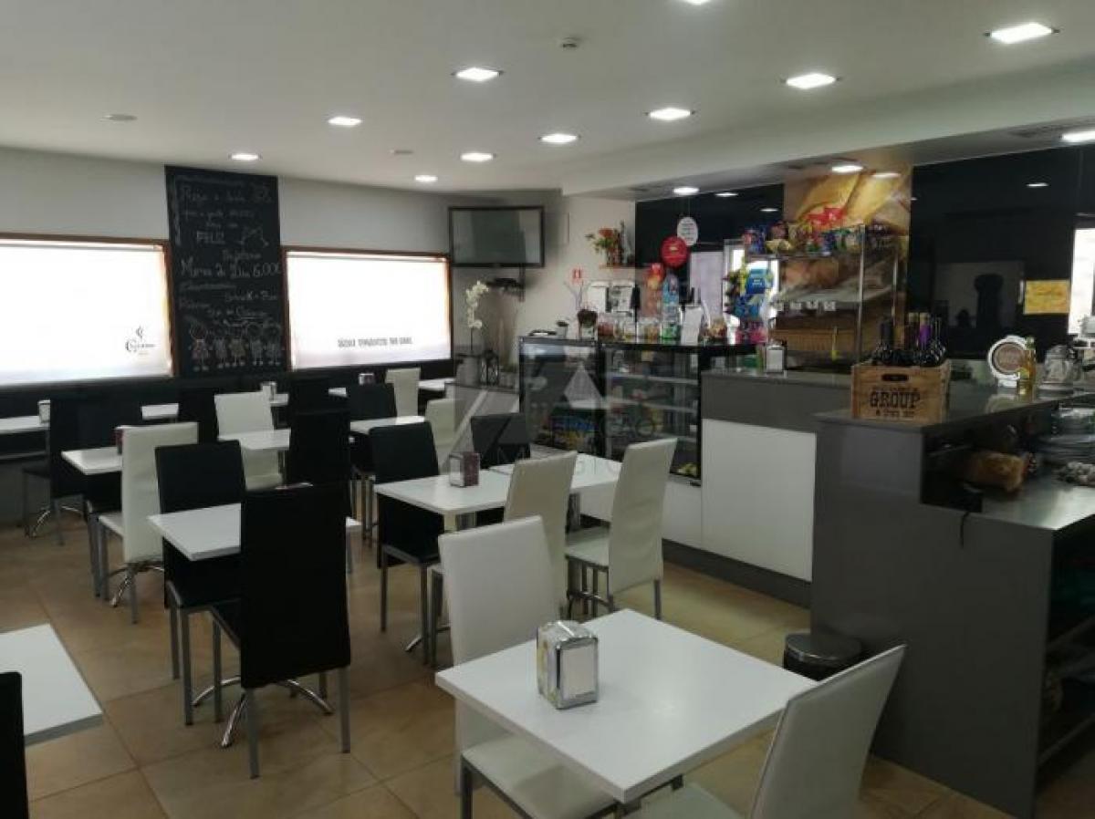 Picture of Retail For Sale in Vila Nova De Gaia, Eastern Tobago, Portugal