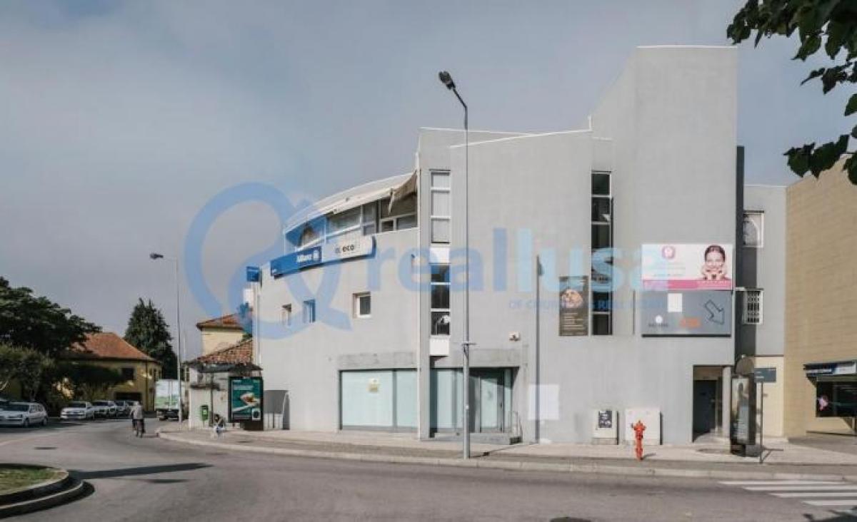 Picture of Retail For Sale in Vila Nova De Gaia, Eastern Tobago, Portugal